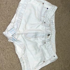 Slim cut offs, White jean shorts